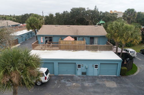 Foto 12 - New Smyrna Beach Townhouse/flagler Ave/beach/walk Everywhere and Pet Friendly