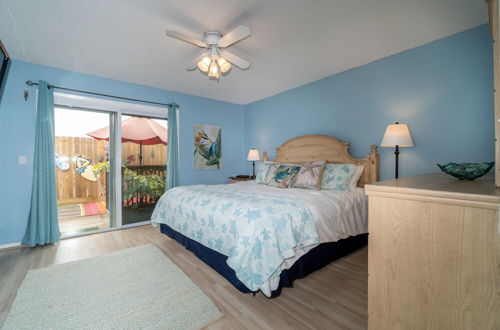 Photo 3 - New Smyrna Beach Townhouse/flagler Ave/beach/walk Everywhere and Pet Friendly