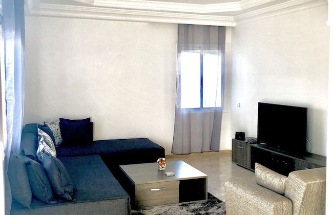 Luxurious Apartment with Private Garden - Foto 10