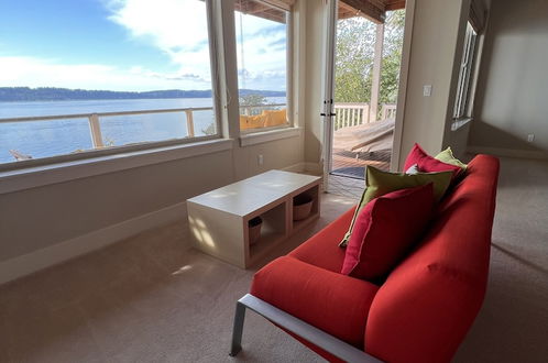 Photo 14 - Stunning House with Views of Puget Sound Ideal for Family Reunions