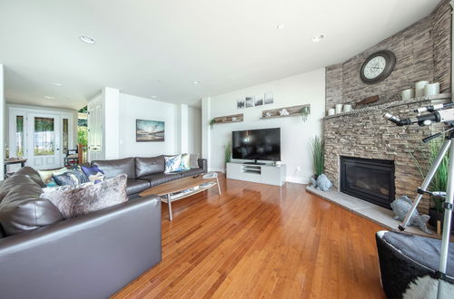 Photo 20 - Stunning House with Views of Puget Sound Ideal for Family Reunions