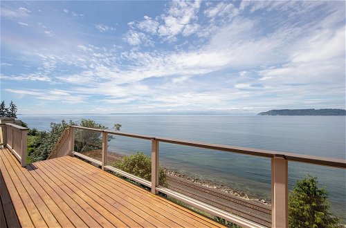 Photo 47 - Stunning House with Views of Puget Sound Ideal for Family Reunions