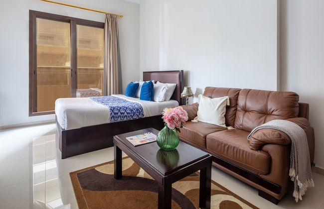 Premier Studio in Sports City w/ Golf Course View! - Foto 1