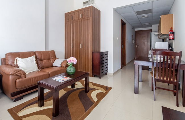 Premier Studio in Sports City w/ Golf Course View! - Foto 8