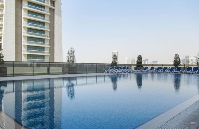 Premier Studio in Sports City w/ Golf Course View! - Foto 11