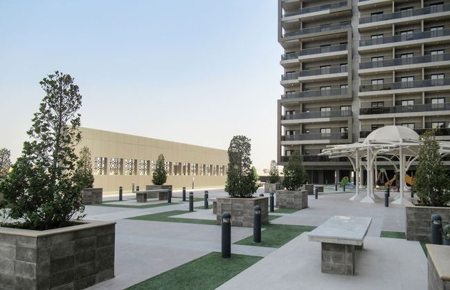 Premier Studio in Sports City w/ Golf Course View! - Foto 20