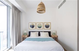 Photo 2 - Modish & Vibrant 3BR Apartment in Marina