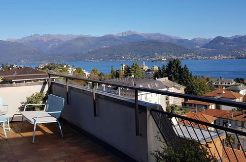 Photo 4 - Terrace Lake View apt in Stresa With Lake View