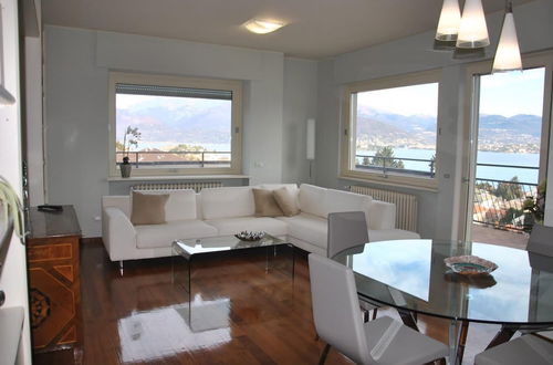 Photo 13 - Terrace Lake View apt in Stresa With Lake View