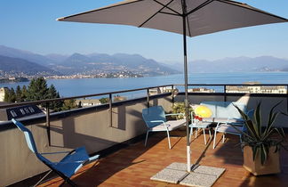 Foto 3 - Terrace Lake View apt in Stresa With Lake View