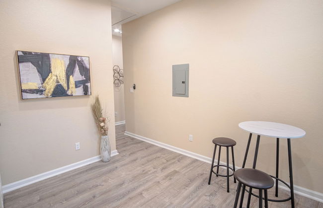 Beautiful Fenced 3BR 2BA Near Exciting Downtown - Foto 21