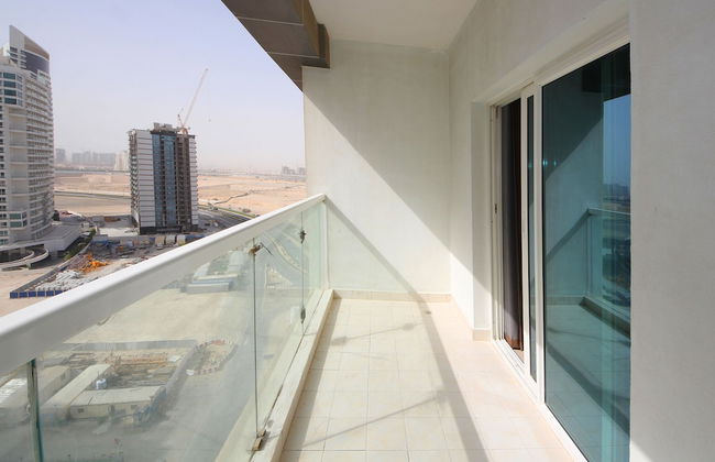 Signature Holiday Home - Red Residence - Photo 17