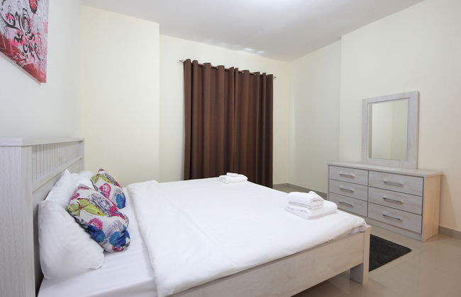 Signature Holiday Home - Red Residence - Photo 7