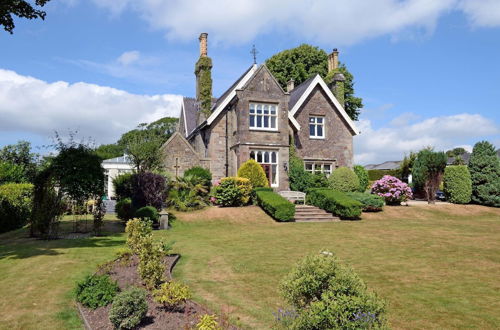 Photo 8 - The Priory - Country Manor House Log Burner Sea Views Pet Friendly