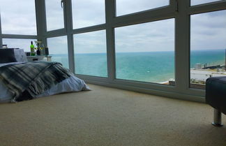 Foto 1 - Isabella Penthouse 15th Floor, Seafront