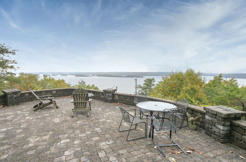 Foto 24 - Historic Family Cabin to Watch the Sunset with 270 degree views of Kentucky Lake