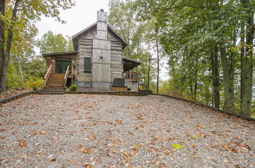 Foto 22 - Historic Family Cabin to Watch the Sunset with 270 degree views of Kentucky Lake