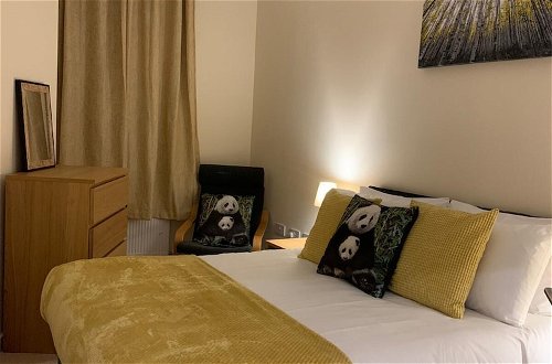 Foto 3 - Unique & Stylish 2 Bed Apartment