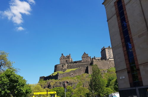 Photo 30 - Luxury Central Old Town Suite Edinburgh