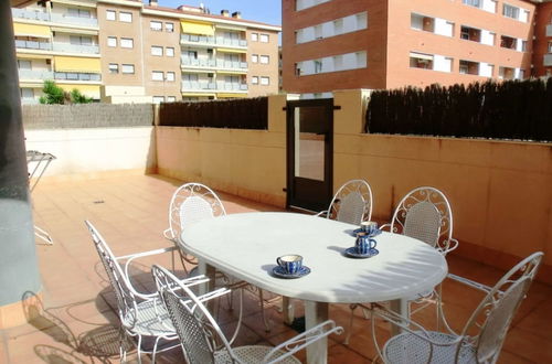 Foto 7 - Apartment in Lloret de Mar - 104289 by MO Rentals