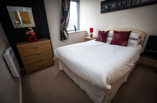 Photo 10 - Cranbrook House Serviced Apartments