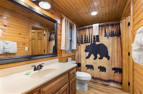 Photo 20 - Cozy Bear Lodge