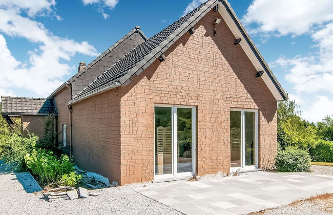 Enticing Holiday Home in Treignes near Forest - Foto 40