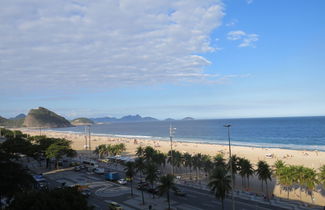 Photo 2 - Classic in Copacabana Beach View Atl702