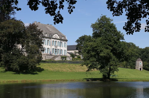 Photo 36 - Lavish Castle With Sauna and Gym in Vyle-et-tharoul