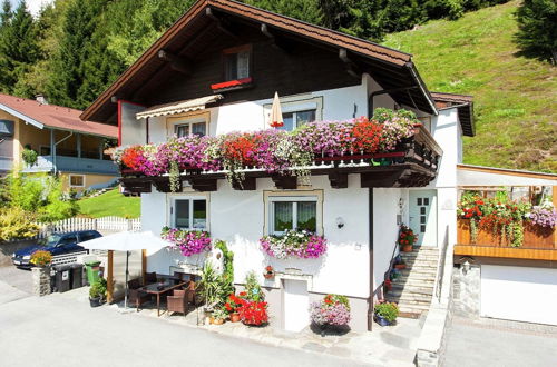 Foto 1 - Spacious Apartment in Stuhlfelden near Ski Area