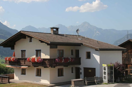 Photo 1 - Apartment With Balcony in Hart im Zillertaler