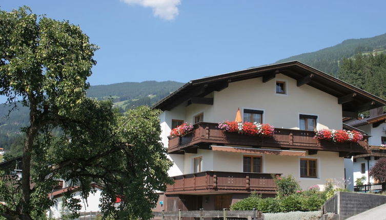 Photo 1 - Apartment With Balcony in Hart im Zillertaler