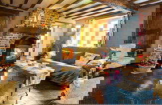 Foto 1 - Spacious Holiday Home With Fireplace