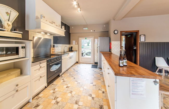 Beautiful Group House With Large Garden - Foto 19