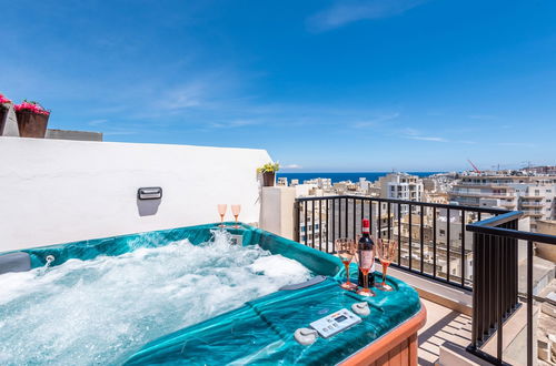 Photo 7 - Seashells Penthouse Hot Tub Seaview by Getaways Malta