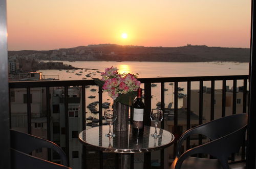 Photo 15 - Seashells Penthouse Hot Tub Seaview by Getaways Malta