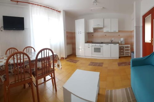 Photo 10 - Apartment Paulinic