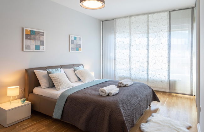 Spacious Apartment in Radnička Business Zone - Photo 2