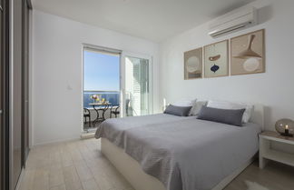 Photo 2 - Spacious Beachfront Apartments Tanita