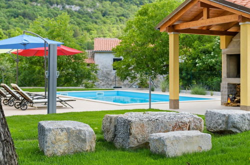 Photo 28 - Quaint Holiday Home near Buzet with Terrace