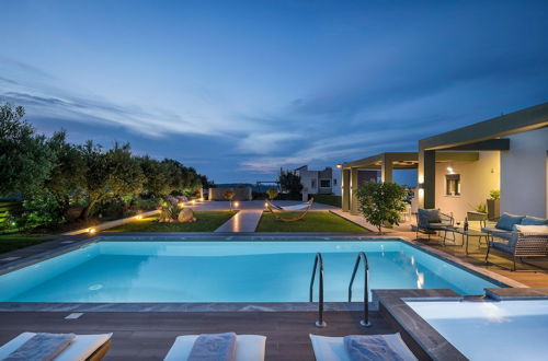 Foto 37 - Mythic Olive Villa Views - Private Pool