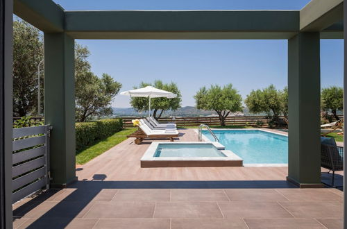 Foto 27 - Mythic Olive Villa Views - Private Pool