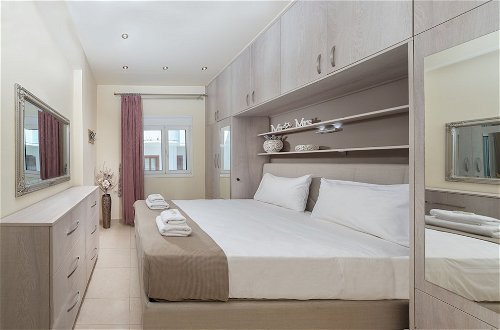 Photo 3 - Mironia Apartment