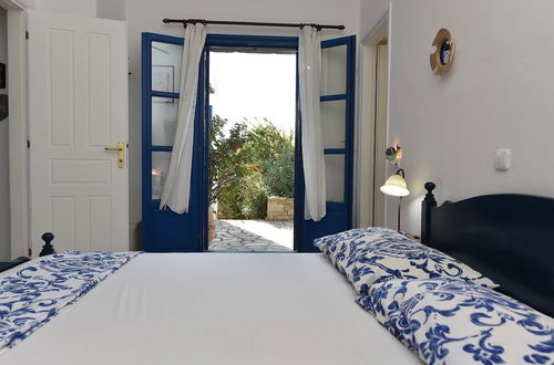 Photo 7 - Villa Sophia Paros Beachfront Sea View