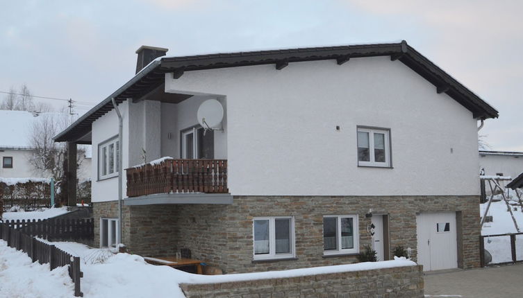 Photo 1 - Quiet Apartment Along a Stream in Halenfeld