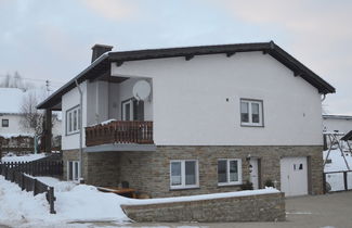 Photo 1 - Quiet Apartment Along a Stream in Halenfeld