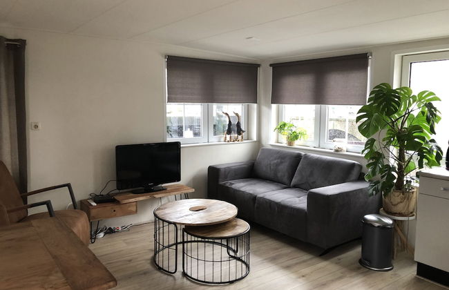 Slapen in eigentijds woonboot hotel - Foto 13