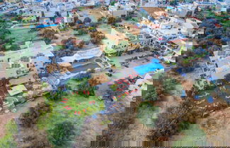 Photo 41 - Bella Elena