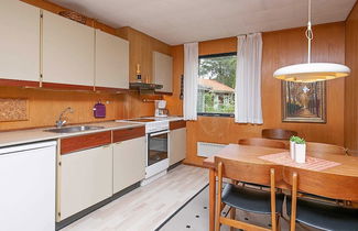 Photo 2 - 6 Person Holiday Home in Vaeggerlose