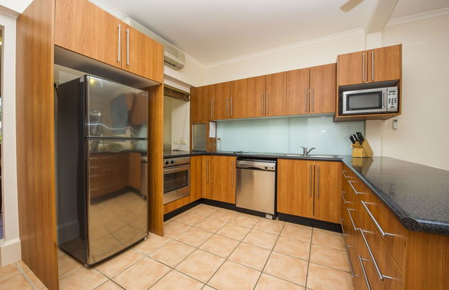 Picnic Bay Apartments Unit 1 - Photo 5